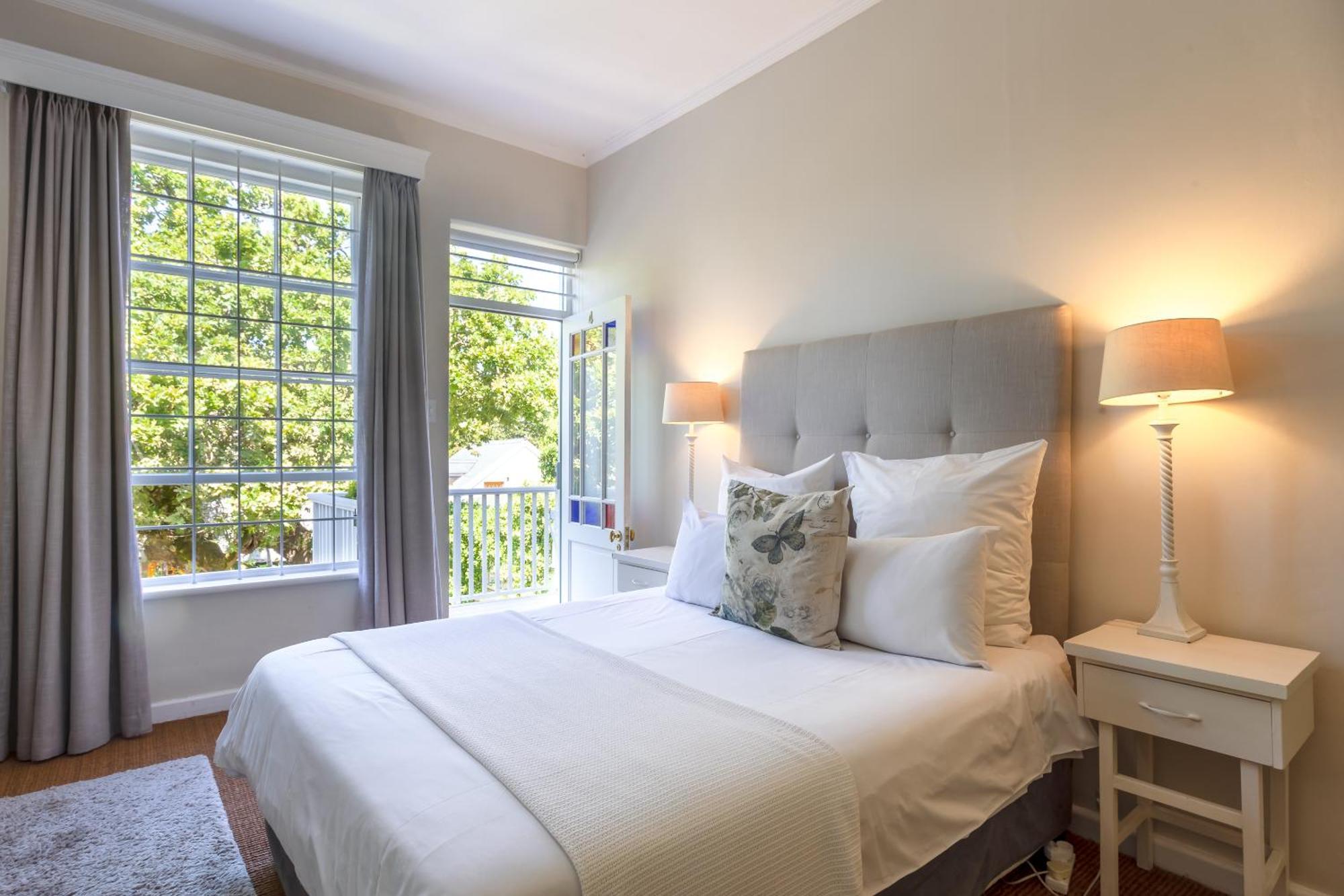 Sandown Lodge Cape Town Exterior photo