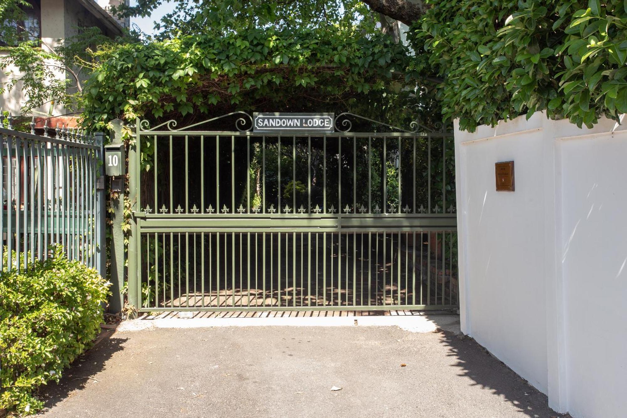 Sandown Lodge Cape Town Exterior photo