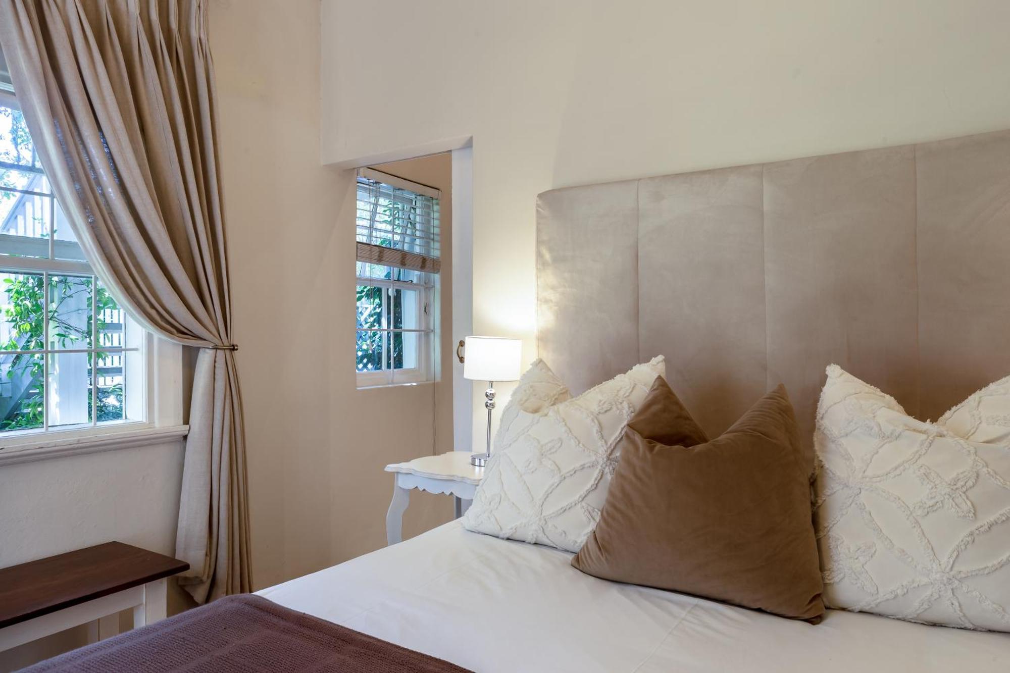 Sandown Lodge Cape Town Exterior photo
